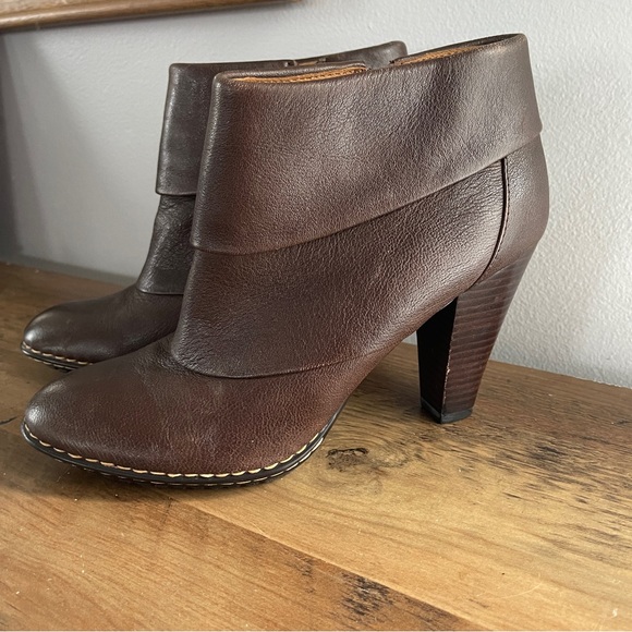 Sofft Shoes - Sofft Dark Brown Heeled Boots
